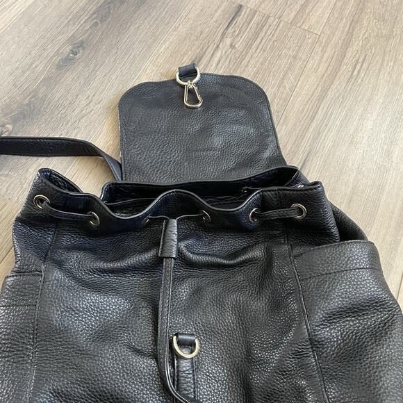 Tory Burch All T Drawstring Black Pebbled Leather Backpack main image 9